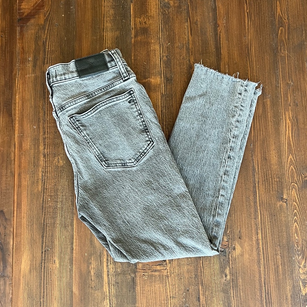 Madewell The Petite Perfect Vintage Jean in Cosner Wash: Knee-Rip Edition
